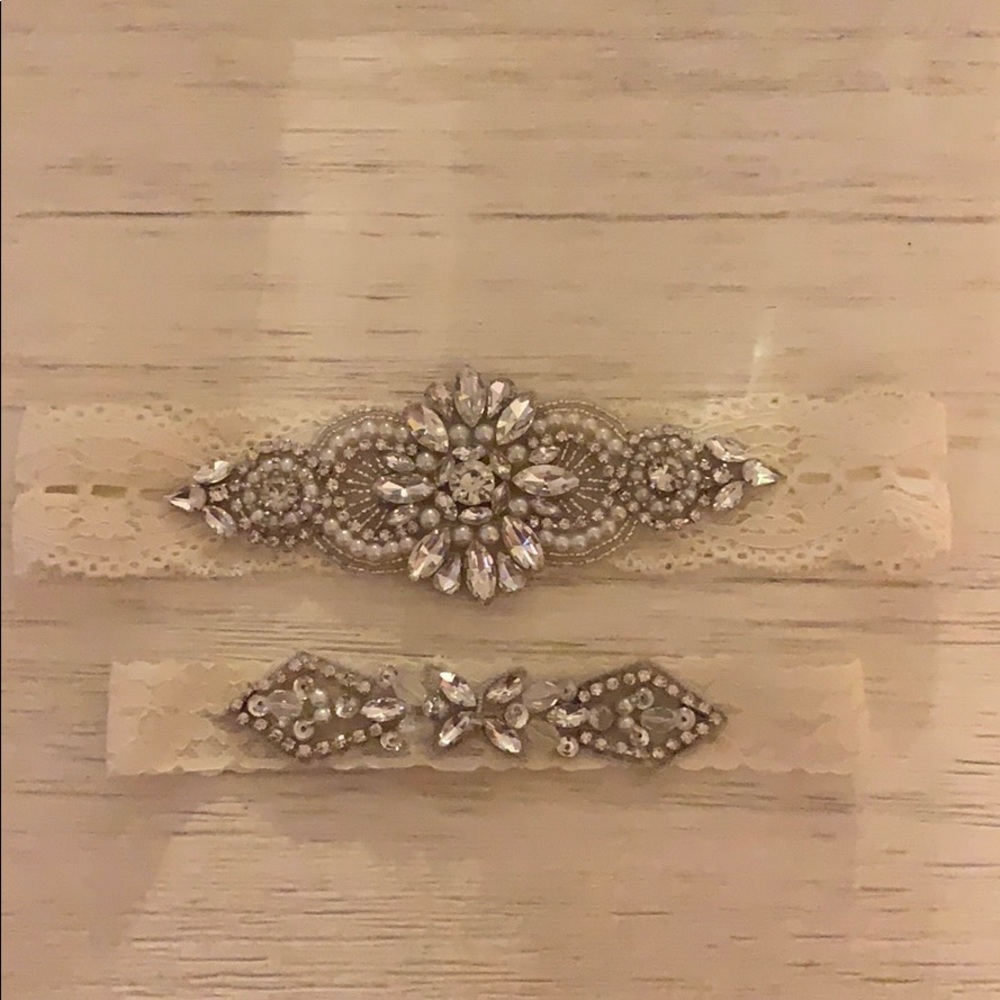 Bridal garters